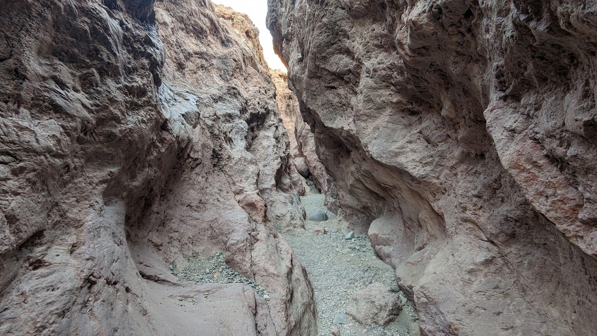 Free, easy, moderately safe canyon hike!
