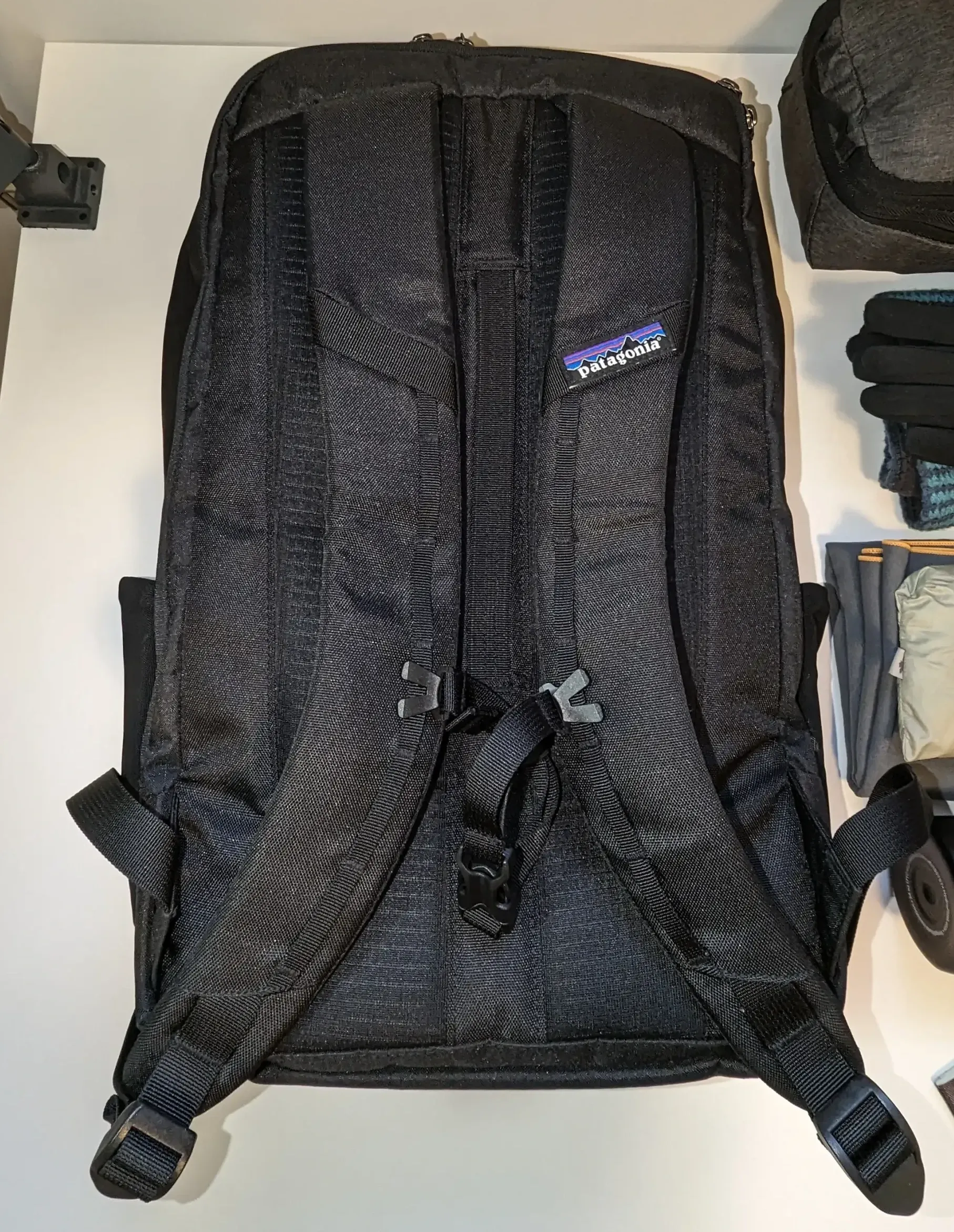 Patagonia Black Hole Pack 32L Review (2023) - The Best Commuter/ Travel Bag?
